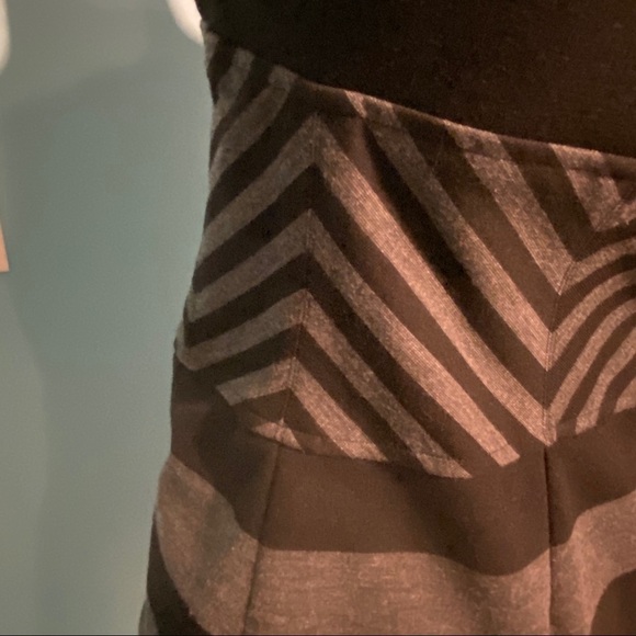 Cache women’s grey and black striped  pencil dress in size 0 - Picture 8 of 8